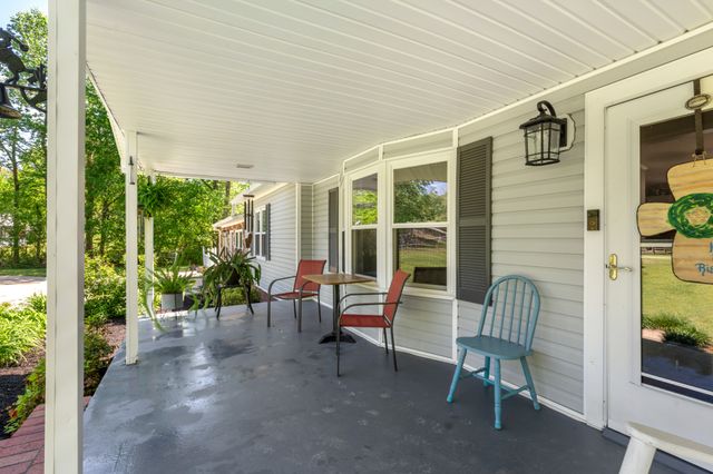 1431 Flatwood Rd, New Johnsonville, TN 37134