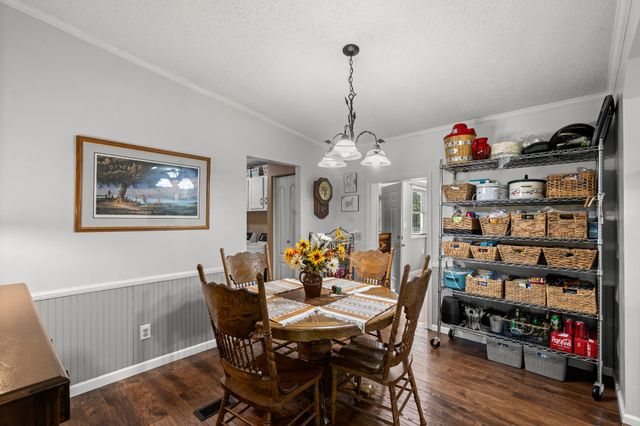 1431 Flatwood Rd, New Johnsonville, TN 37134