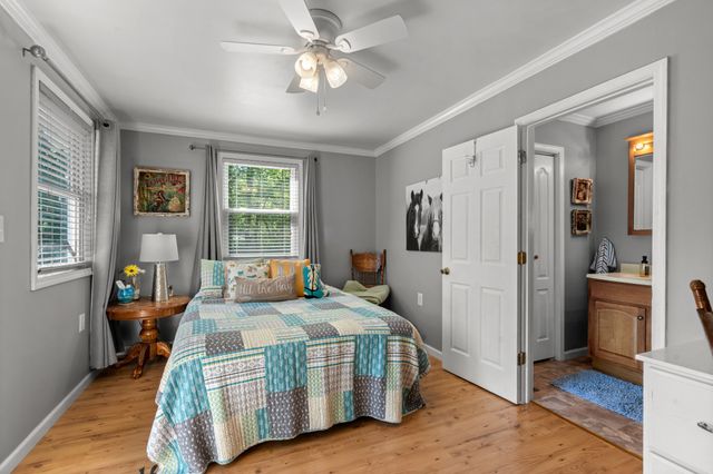 1431 Flatwood Rd, New Johnsonville, TN 37134
