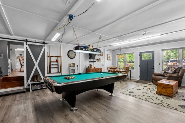 1431 Flatwood Rd, New Johnsonville, TN 37134