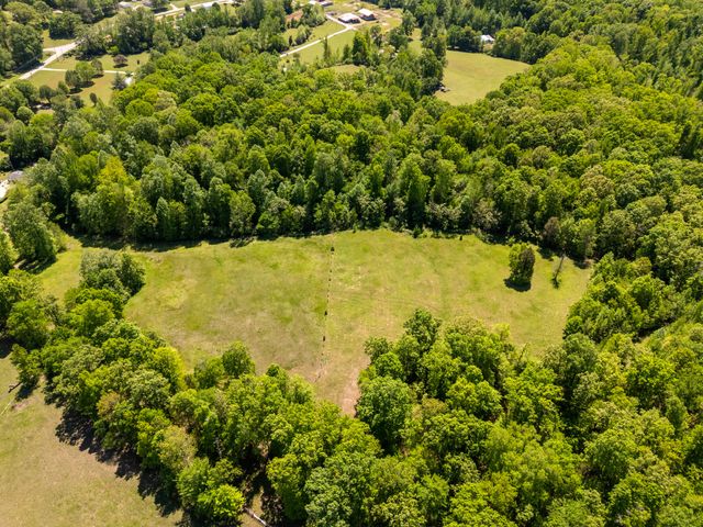 1431 Flatwood Rd, New Johnsonville, TN 37134
