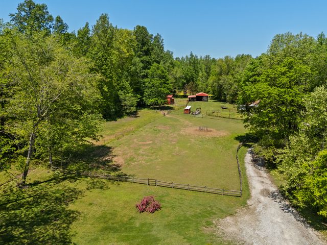 1431 Flatwood Rd, New Johnsonville, TN 37134