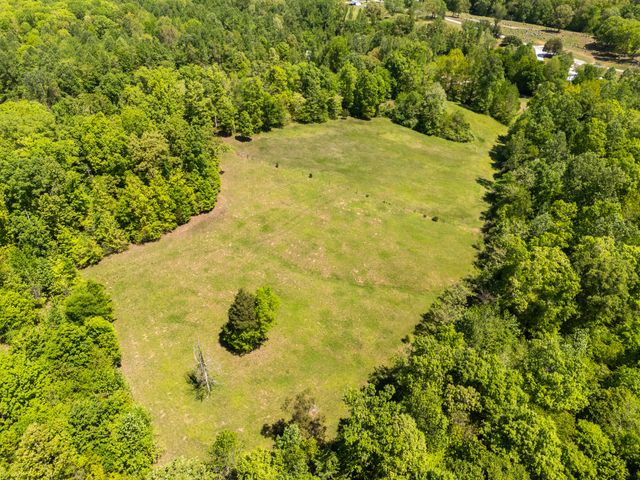 1431 Flatwood Rd, New Johnsonville, TN 37134