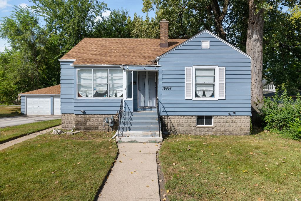 16962 Page Avenue, Hazel Crest, IL 60429