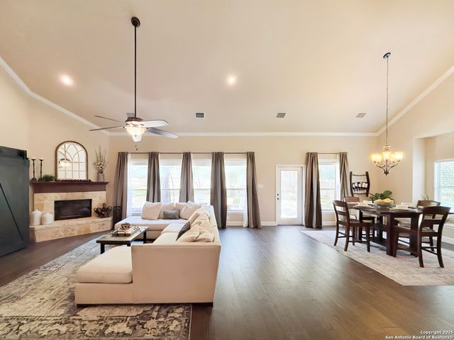 28103 George Obrien, San Antonio, TX 78260