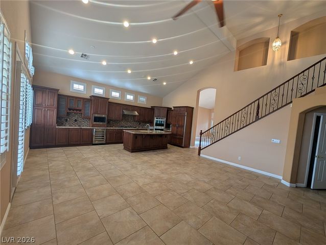 10619 Sunwind Avenue, Las Vegas, NV 89135