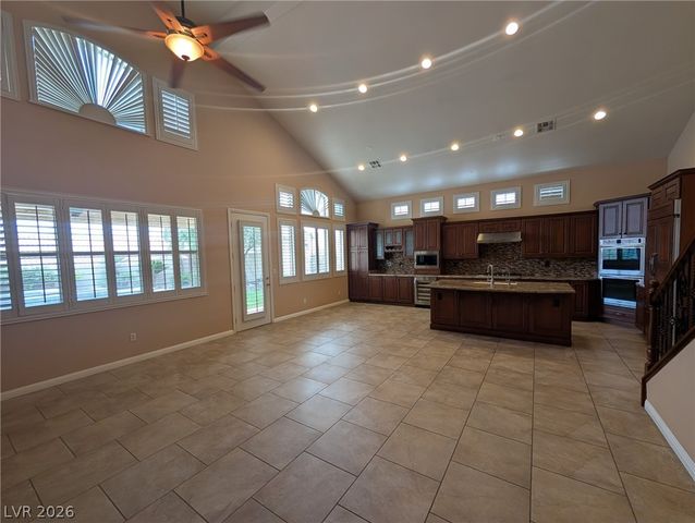 10619 Sunwind Avenue, Las Vegas, NV 89135