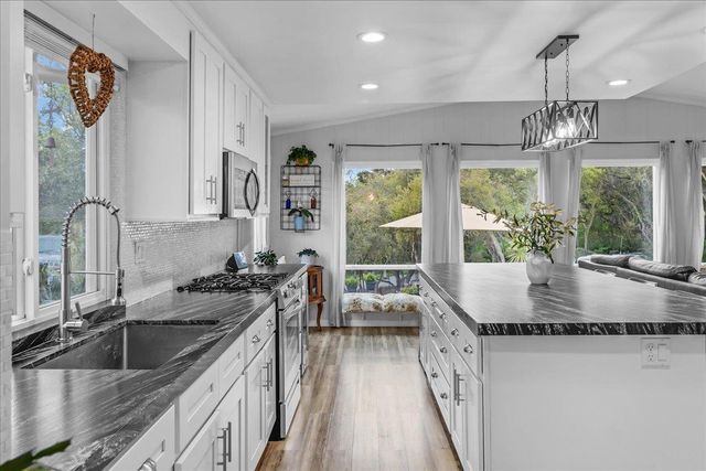 18795 Rea Avenue, Aromas, CA 95004