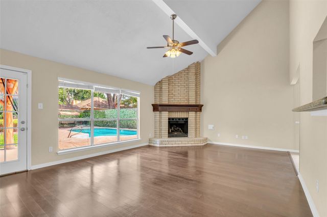 3004 Cloverdale Drive, League City, TX 77573