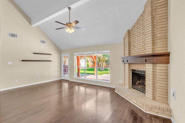 3004 Cloverdale Drive, League City, TX 77573
