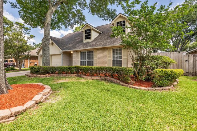 3004 Cloverdale Drive, League City, TX 77573