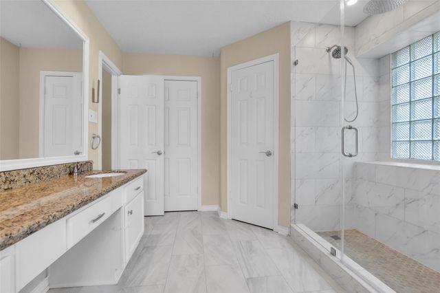 3004 Cloverdale Drive, League City, TX 77573