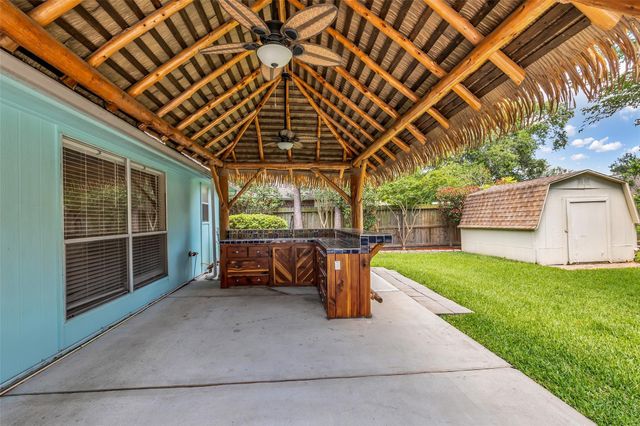3004 Cloverdale Drive, League City, TX 77573