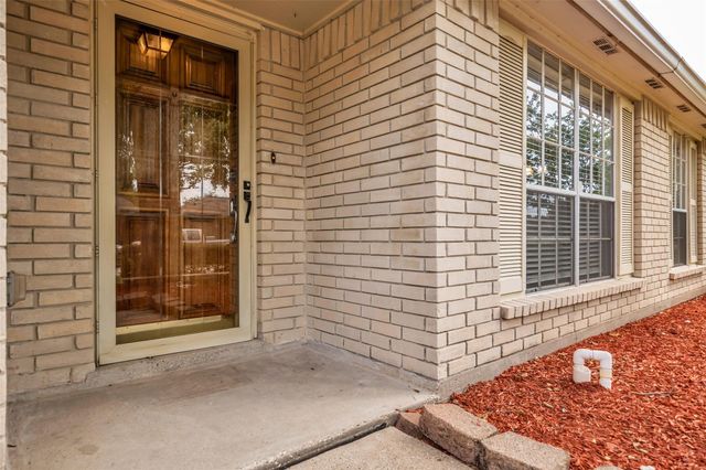 3004 Cloverdale Drive, League City, TX 77573
