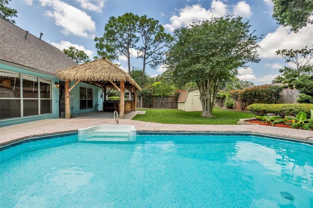 3004 Cloverdale Drive, League City, TX 77573