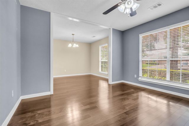3004 Cloverdale Drive, League City, TX 77573