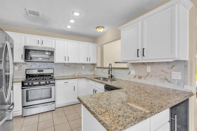 3004 Cloverdale Drive, League City, TX 77573