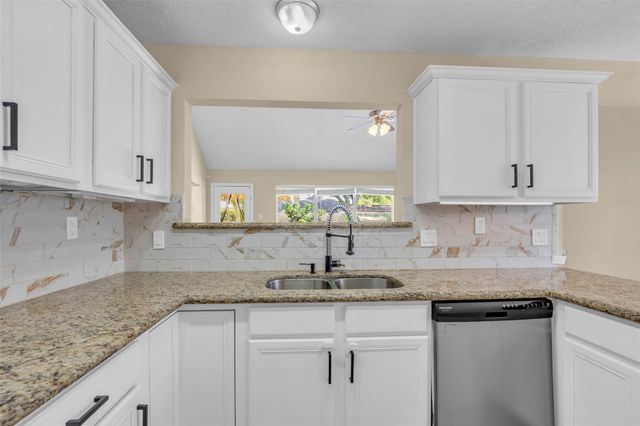3004 Cloverdale Drive, League City, TX 77573