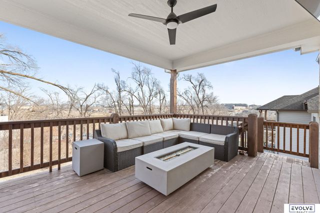 18128 Gretchen Avenue, Elkhorn, NE 68022