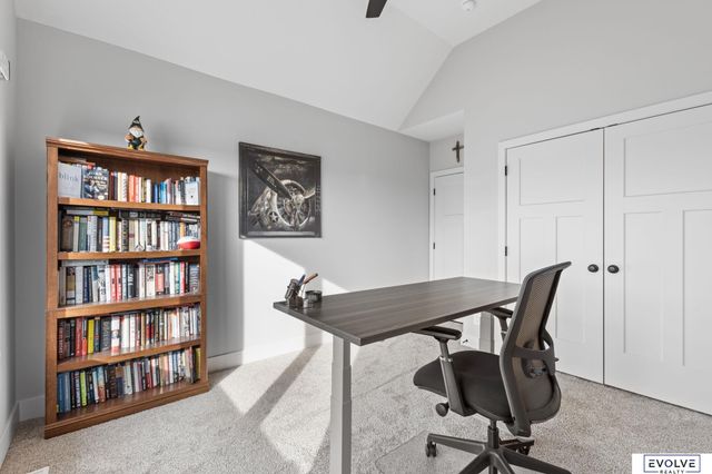 18128 Gretchen Avenue, Elkhorn, NE 68022