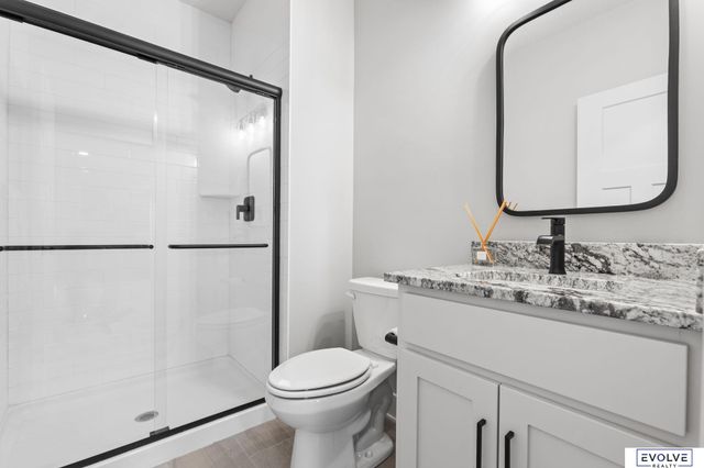 18128 Gretchen Avenue, Elkhorn, NE 68022