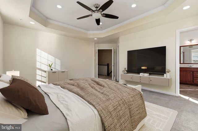 43053 THOROUGHFARE GAP TER, Ashburn, VA 20148