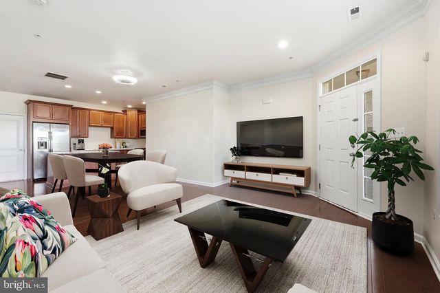 43053 THOROUGHFARE GAP TER, Ashburn, VA 20148