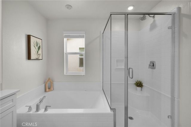 567 Enzo Street 84, Lake Elsinore, CA 92530