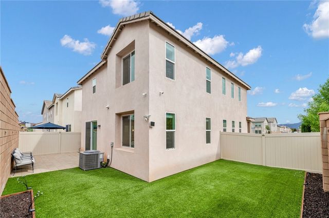 567 Enzo Street 84, Lake Elsinore, CA 92530