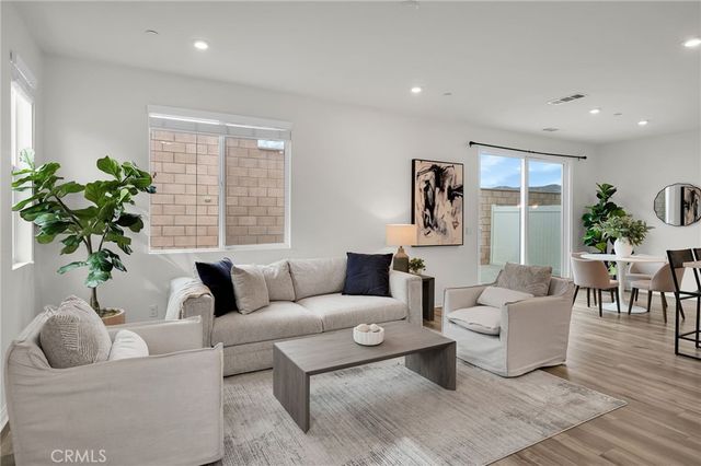 567 Enzo Street 84, Lake Elsinore, CA 92530