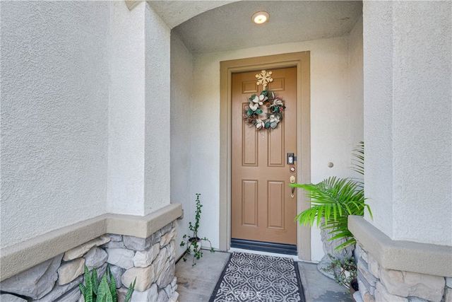 15457 Red Pepper Place, Fontana, CA 92336