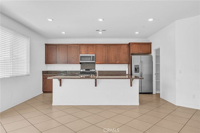 15457 Red Pepper Place, Fontana, CA 92336