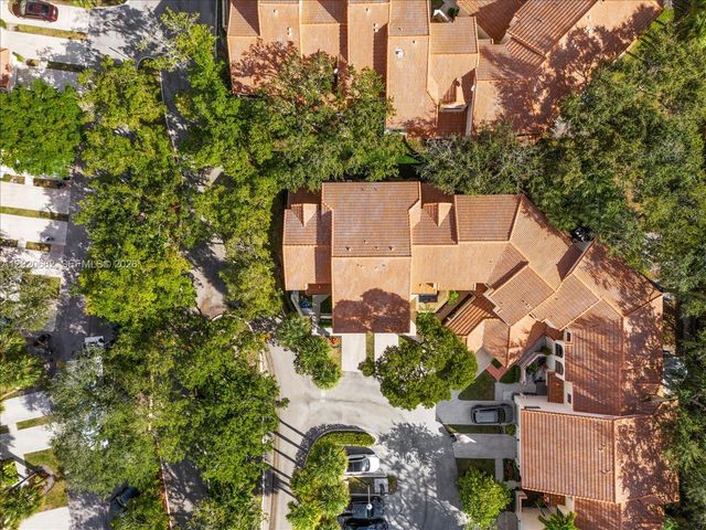 3400 Emerald Oaks Dr 801, Hollywood, FL 33021