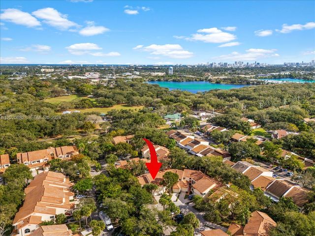 3400 Emerald Oaks Dr 801, Hollywood, FL 33021