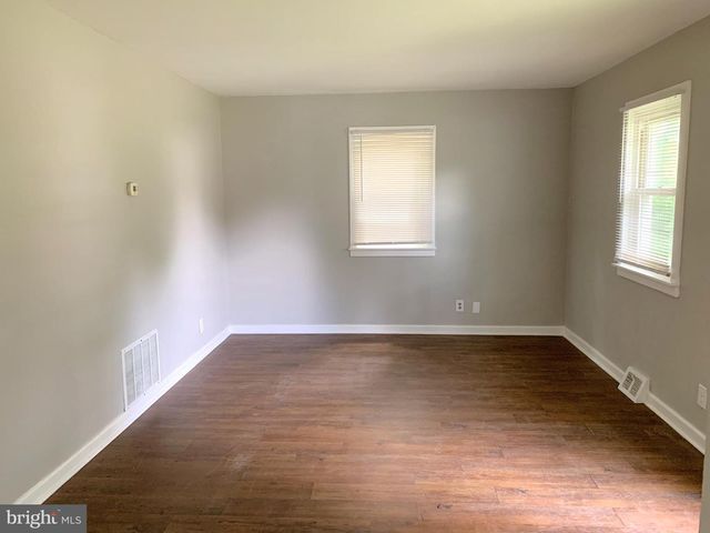 817 GRAISBURY AVE, Blackwood, NJ 08012
