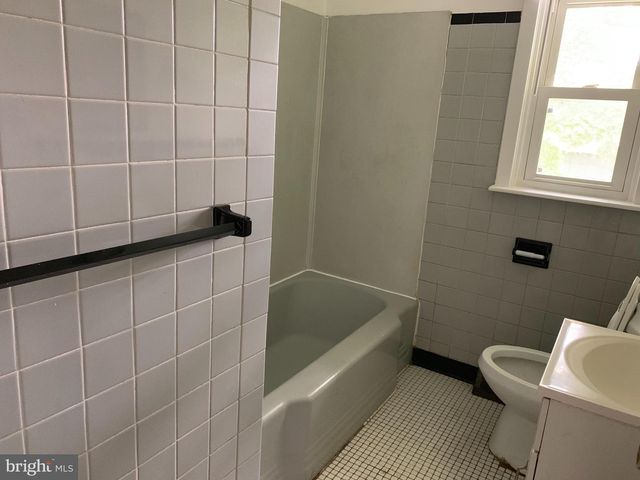 817 GRAISBURY AVE, Blackwood, NJ 08012