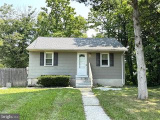 817 GRAISBURY AVE, Blackwood, NJ 08012