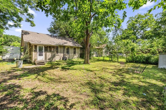 807 Cecelia ST, Taylor, TX 76574