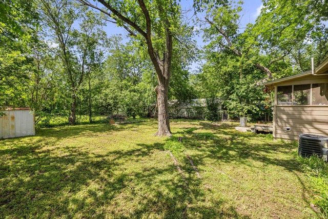 807 Cecelia ST, Taylor, TX 76574