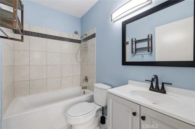 11150 Glenoaks Boulevard 43, Pacoima, CA 91331