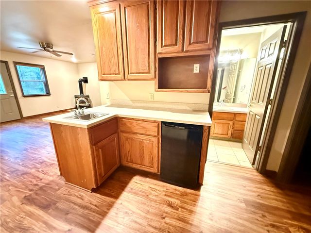 209 Hickory Hills Drive, Russellville, AR 72802