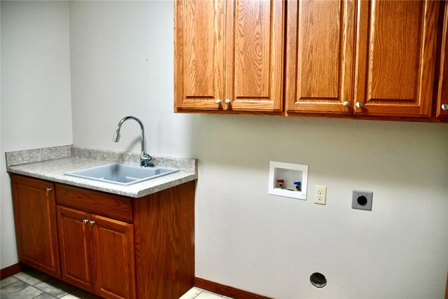 209 Hickory Hills Drive, Russellville, AR 72802