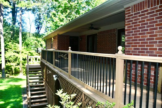 209 Hickory Hills Drive, Russellville, AR 72802