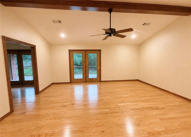 209 Hickory Hills Drive, Russellville, AR 72802