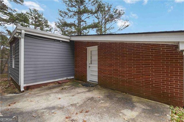 3035 Mclendon Circle NW, Atlanta, GA 30318