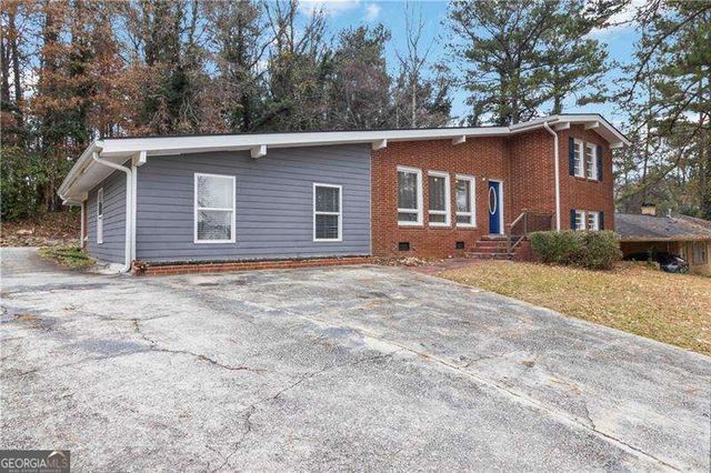 3035 Mclendon Circle NW, Atlanta, GA 30318