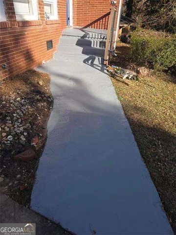 3035 Mclendon Circle NW, Atlanta, GA 30318