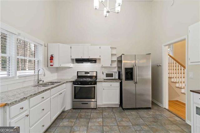 3035 Mclendon Circle NW, Atlanta, GA 30318