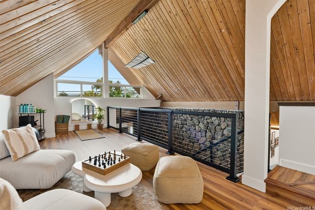 337 Wanaao Road, Kailua, HI 96734