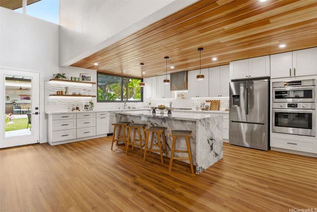 337 Wanaao Road, Kailua, HI 96734